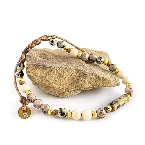 SZN1078 WEBP Bransoletka jaspis dalmatyńczyk, rodochrozyt, kamień rzeczny i hematyt na brązowym sznurku Magneska biżuteria 5.webp