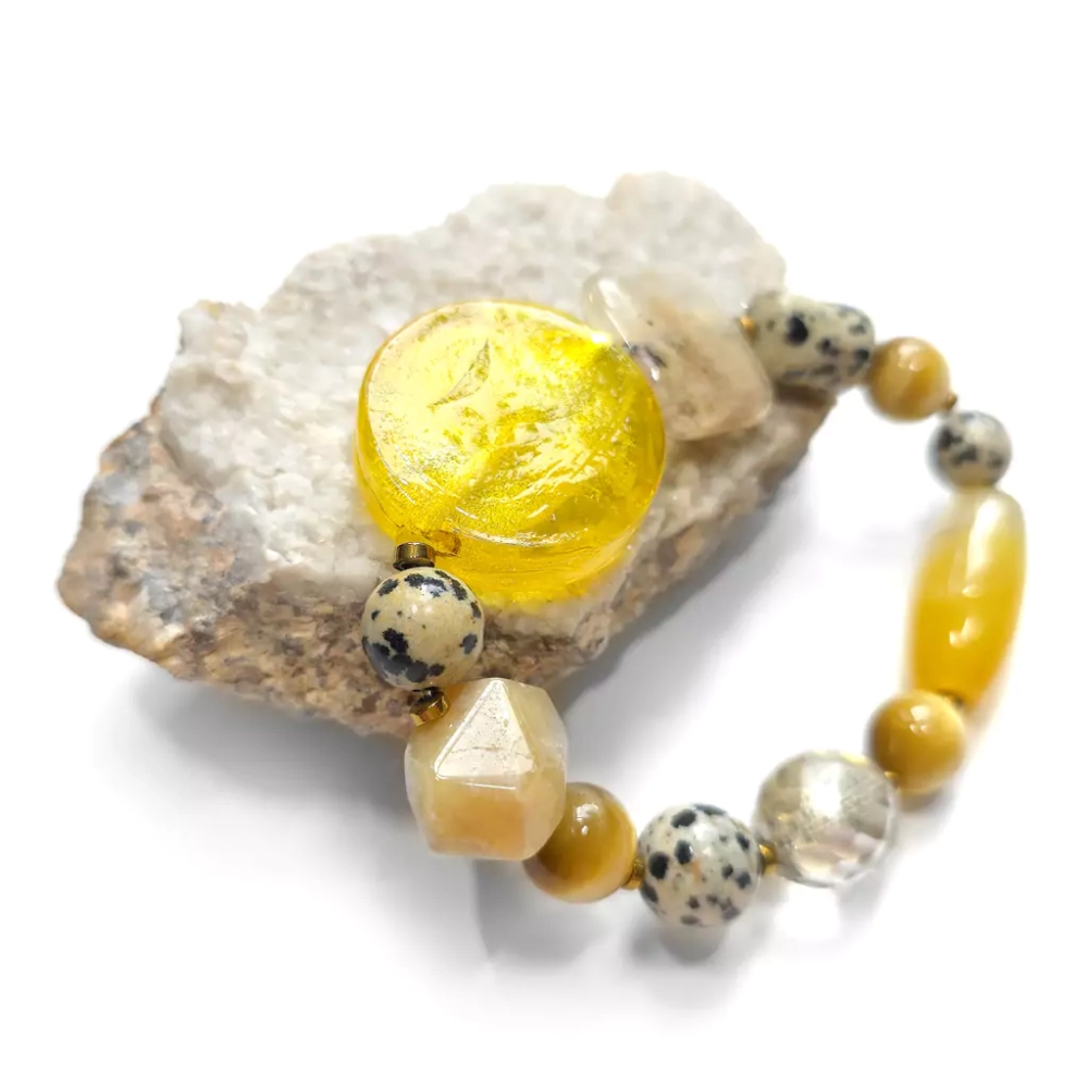 KAM828 WEBP Bohemian bransoletka unikat kwarc mszysty, jaspis dalmatyńczyk, tygrysie oko, agat żółty, hematyt i szkło weneckie 3.webp