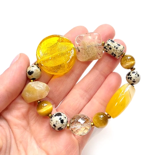 KAM828 WEBP Bohemian bransoletka unikat kwarc mszysty, jaspis dalmatyńczyk, tygrysie oko, agat żółty, hematyt i szkło weneckie.webp