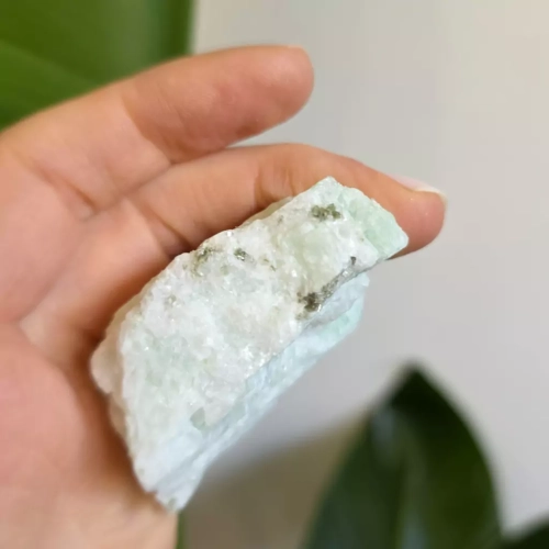 BR0012 webp Amazonit bryłka Magneska 3.webp