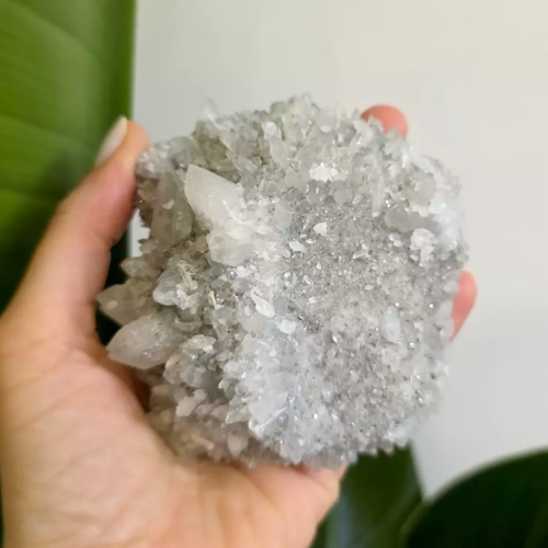 BR0016 webp Szczotka kwarcowa Magneska biżuteria 4.webp