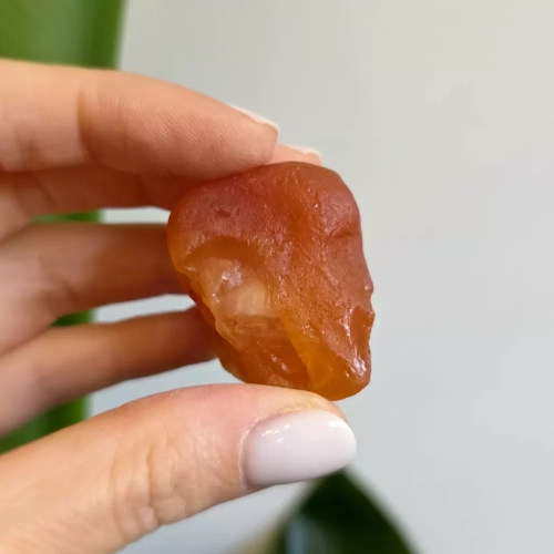 BR0017 webp Karneol bryłka Magneska biżuteria 2.webp