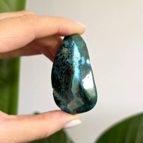 BR0024 webp Malachit z chryzokolą bryłka Magneska biżuteria 4.webp