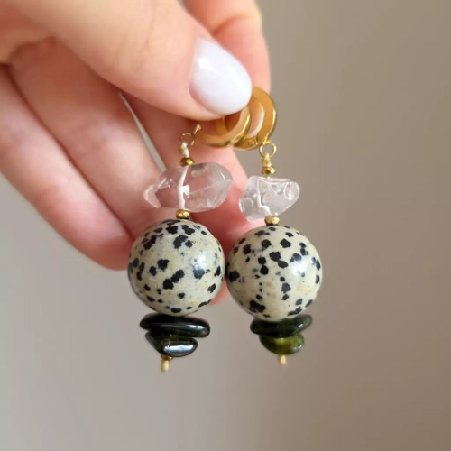 KST785 webp Kolczyki unikaty kryształ górski, jaspis dalmatyńczyk i zielony turmalin Magneska  3.webp