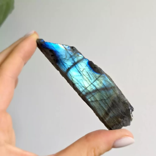 BR0041 webp Labradoryt zgład Magneska 2.webp