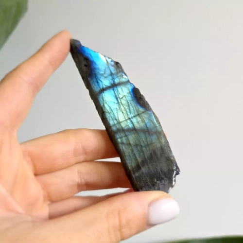 BR0041 webp Labradoryt zgład Magneska.webp