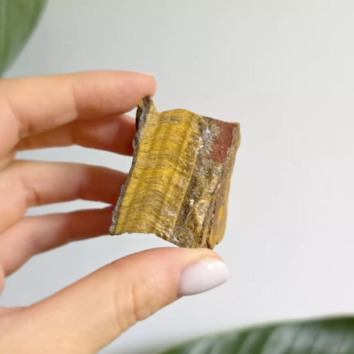 BR0060 webp Tygrysie oko bryłka surowa Magneska.webp