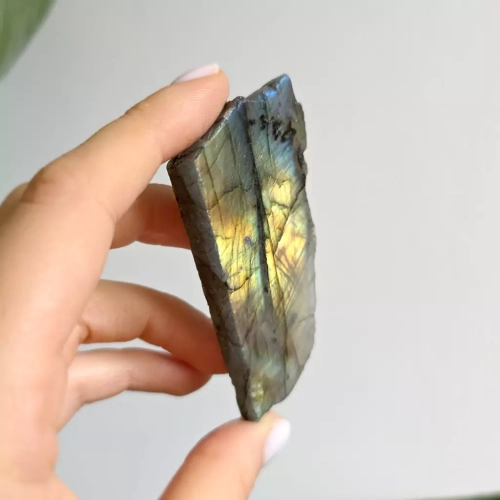 BR0061 webp Labradoryt zgład Magneska 2.webp