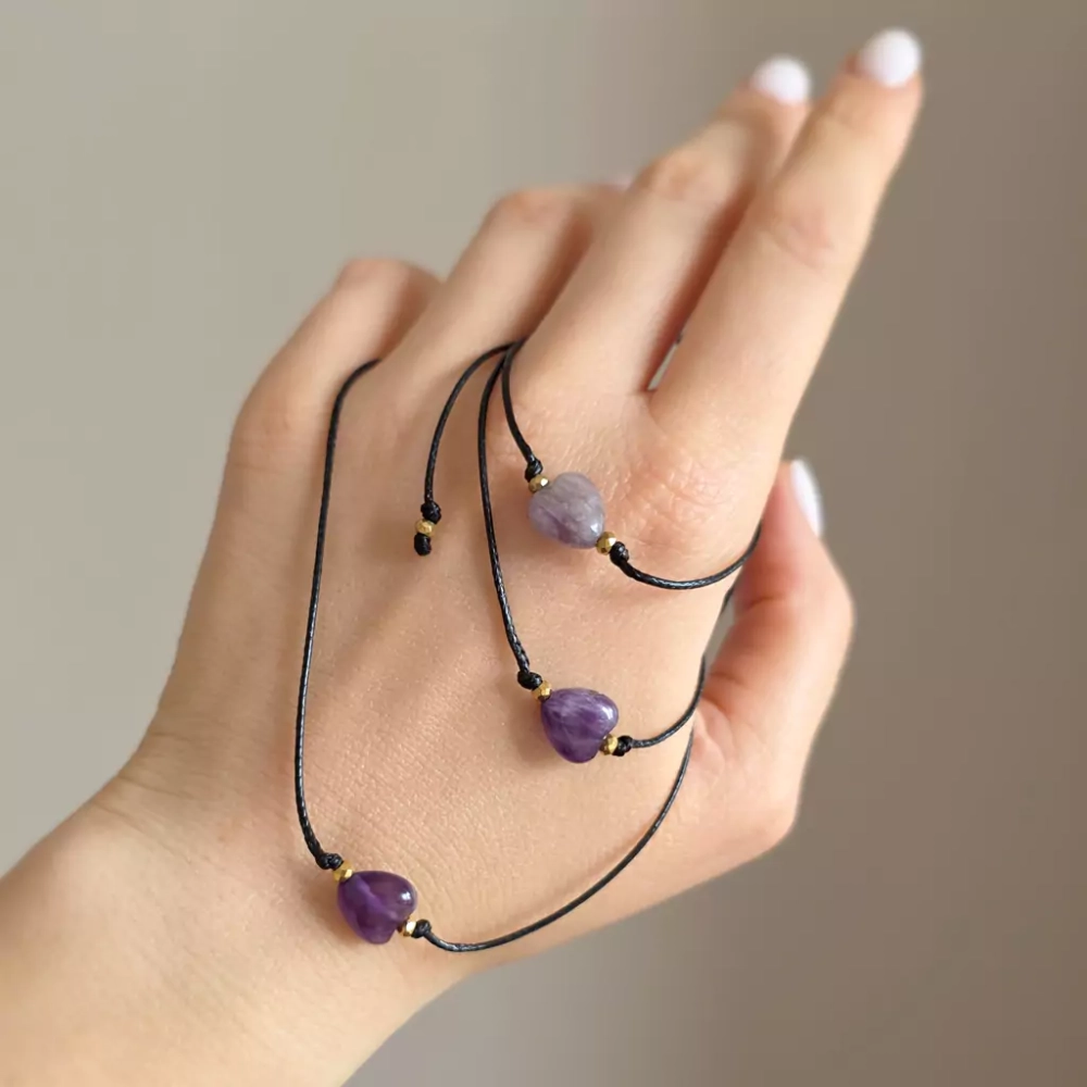 SZN1060 webp Bransoletka ametyst serduszko i hematyt na czarnym sznurku Magneska 14.webp