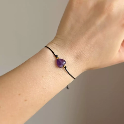 SZN1060 webp Bransoletka ametyst serduszko i hematyt na czarnym sznurku Magneska 13.webp