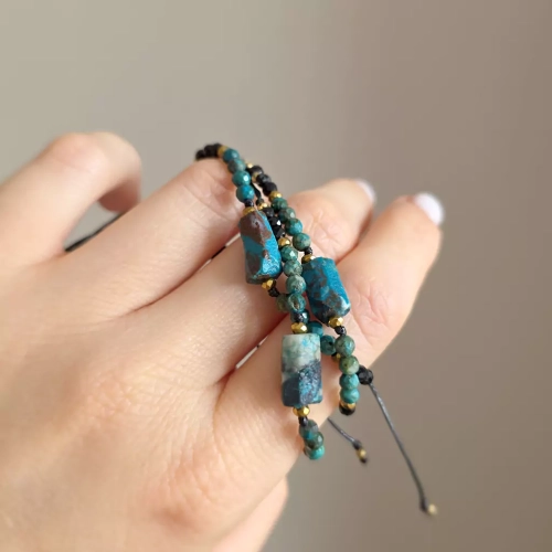 SZN1082 webp Bransoletka chryzokola, czarny turmalin i hematyt na czarnym sznurku Magenska 12.webp