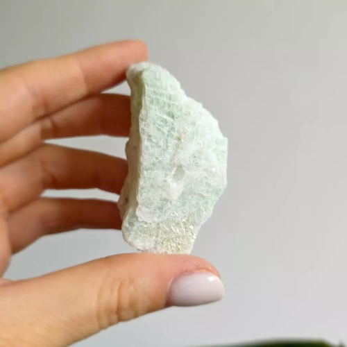 BR0066 webp Amazonit z fuchsytem - bryłka surowa - 73 g Magneska.webp