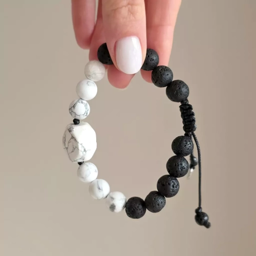 MES326 webp Męska bransoletka z kamieni naturalnych howlit i lawa wulkaniczna na czarnym sznurku Magneska biżuteria 3.webp