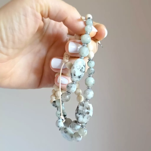 MES328 webp Pebbles męska bransoletka jaspis lotus, kamień rzeczny i hematyt Magneska biżuteria 3.webp