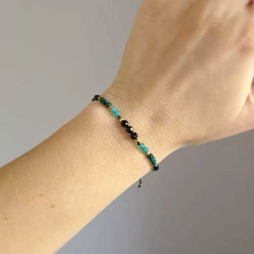 SZN1103 webp Bransoletka czarny turmalin, zielony agat, malachit i hematyt na czarnym sznurku Fullness of protection &amp; growth Magneska biżuteria 5.webp