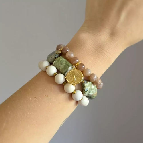 ZST467 wbep Zestaw bransoletek kamień słoneczny, jaspis riolit, kamień rzeczny, hematyt i drzewo życia Soul roots Magneska biżuteria 2.webp