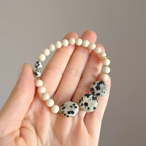 KAM858 webp Bransoletka kamień rzeczny, jaspis dalmatyńczyk i hematyt Magneska biżuteria 5.webp