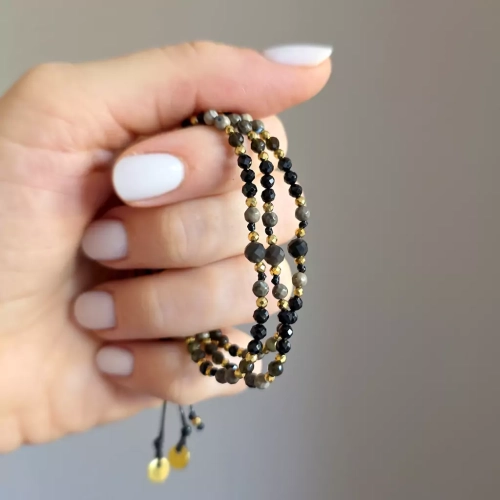 FULLNESS031 webp Bransoletka obsydian złoty, agat brązowy, czarny turmalin i hematyt na czarnym sznurku Fullness of power Magneska biżuteria 3.webp