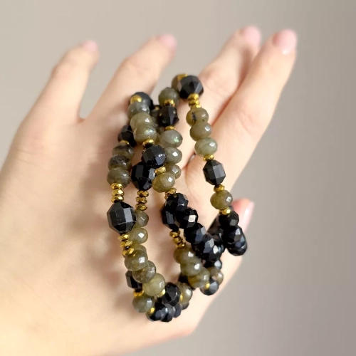 KAM865 webp Bransoletka czarny turmalin, labradoryt, hematyt i szklane kryształki Magneska biżuteria Zielona Góra 2.webp