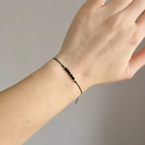 SZN1115 webp Bransoletka czarny turmalin i hematyt na czarnym sznurku v.4 Magneska biżuteria z kamieni naturalnych 5.webp