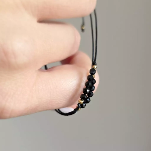 SZN1115 webp Bransoletka czarny turmalin i hematyt na czarnym sznurku v.4 Magneska biżuteria z kamieni naturalnych 3.webp