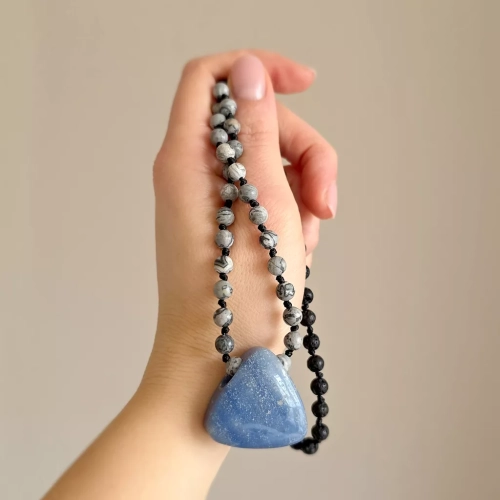 MESNAW054 webp Naszyjnik unisex awenturyn niebieski, jaspis szary i lawa wulkaniczna na czarnym sznurku Magneska biżuteria 7.webp