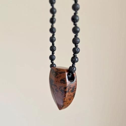 MESNAW057 webp Naszyjnik unisex obsydian mahoniowy i lawa wulkaniczna na czarnym sznurku Magneska biżuteria Zielona Góra 3.webp