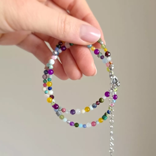 NAW1115 webp Naszyjnik choker unikat mix kolorowych kamieni Magneska biżuteria 3.webp