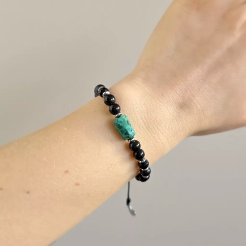 SZN1117 webp Pebbles damska bransoletka malachit, czarny turmalin, onyks, obsydian tęczowy i srebrny hematyt Magneska 4.webp
