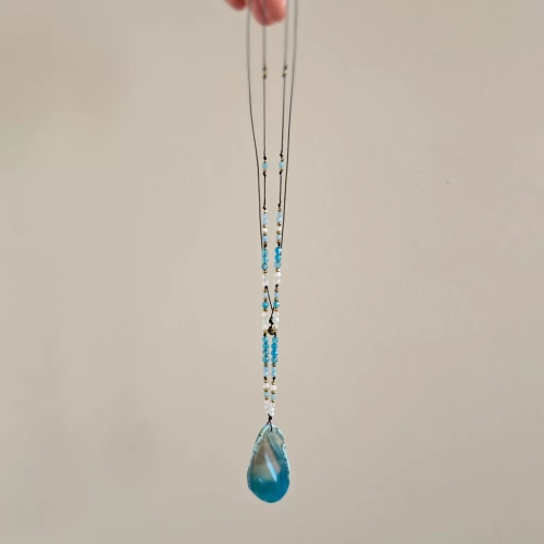 NAW1118 webp Naszyjnik regulowany agat, kamień księżycowy i hematyt na czarnym sznurku Magneska biżuteria.webp