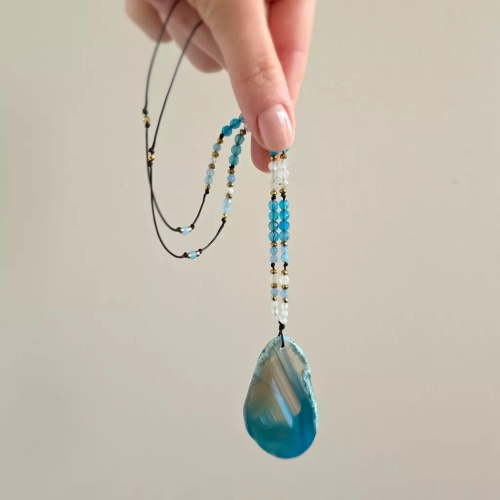 NAW1118 webp Naszyjnik regulowany agat, kamień księżycowy i hematyt na czarnym sznurku Magneska biżuteria 2.webp