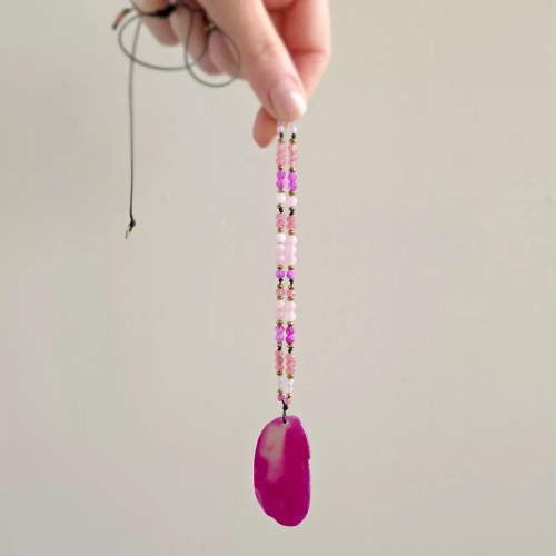 NAW1120 webp Naszyjnik regulowany unikat agat, kwarc różowy, jadeit i hematyt na czarnym sznurku Magneska biżuteria 3.webp