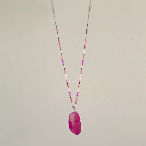 NAW1120 webp Naszyjnik regulowany unikat agat, kwarc różowy, jadeit i hematyt na czarnym sznurku Magneska biżuteria.webp