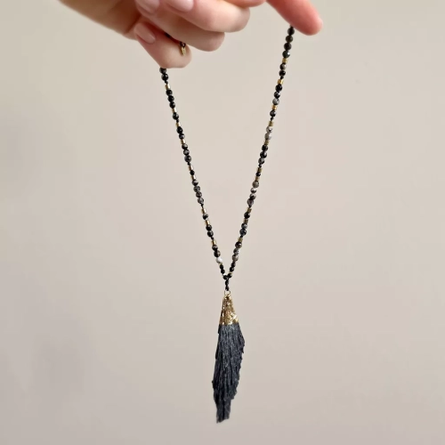 NAW1129 webp Naszyjnik unikat regulowany czarny kyanit, czarny turmalin, agat czarny, agat brązowy, obsydian złoty i hematyt - naszyjnik ochronny 4.webp