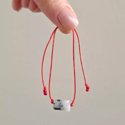 WishYou144 webp WishYouLuck kamień księżycowy duża bryłka bransoletka szczęścia na czerwonym sznurku Magneska biżuteria  4.webp