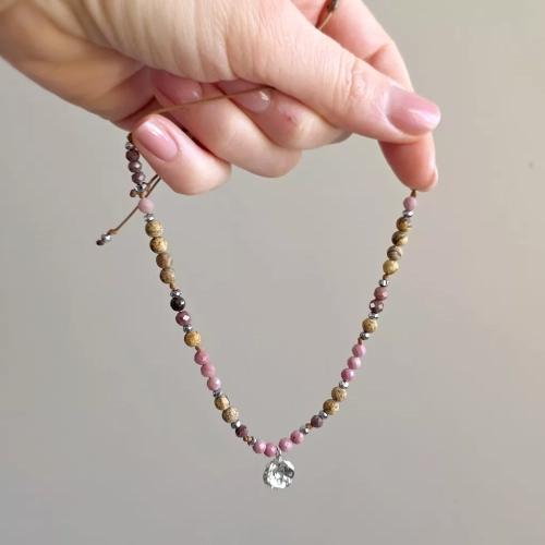 NAW1137 webp SUNSET - księżyc - naszyjnik regulowany rodonit, jaspis pejzażowy, hematyt i srebro p.925 Magneska biżuteria 4.webp