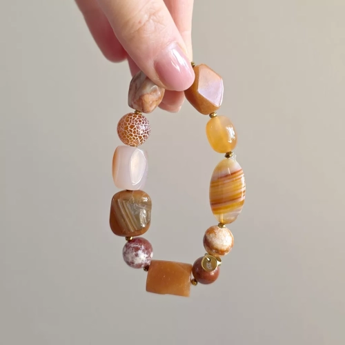 KAM872 webp Bohemian bransoletka unikat agat, awenturyn, karneol, jaspis czerwony, kamień słoneczny i hematyt Magneska bizuteria.webp