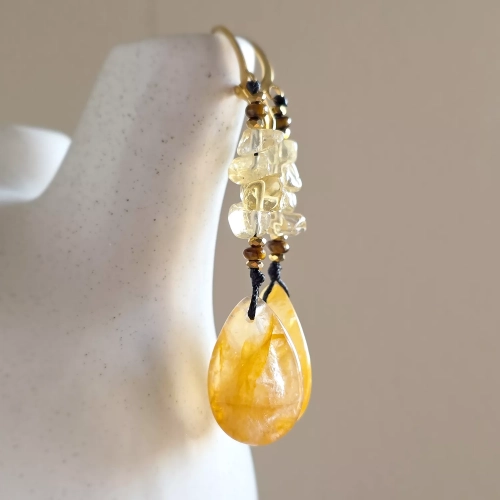 KST814 webp Kolczyki wiszące unikaty golden healer, tygrysie oko, cytryn, hematyt i złota stal chirurgiczna Magneska 2.webp