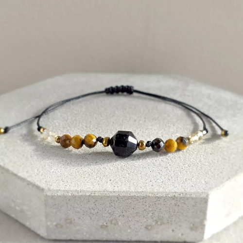 SZN1125 webp Bransoletka czarny turmalin, tygrysie oko, cytryn i hematyt na czarnym sznurku v.3 Magneska Zielona Góra.webp
