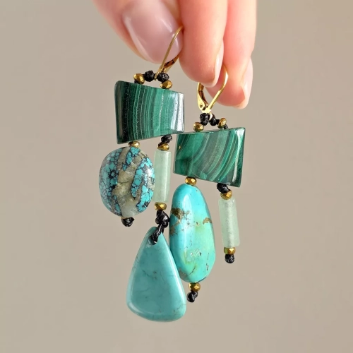 KST820 webp Kolczyki wiszące unikaty malachit, turkus, awenturyn, hematyt i złota stal chirurgiczna Magneska biżuteria Zielona Góra 8.webp