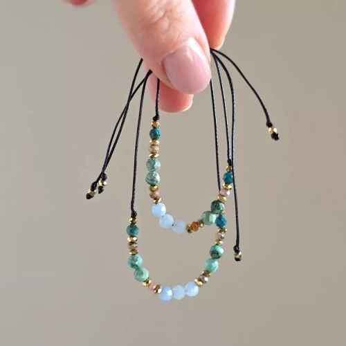 SZN1129 webp Bransoletka angelit, rodochrozyt, chryzokola i hematyt na czarnym sznurku Magneska biżuteria Zielona Góra 2.webp