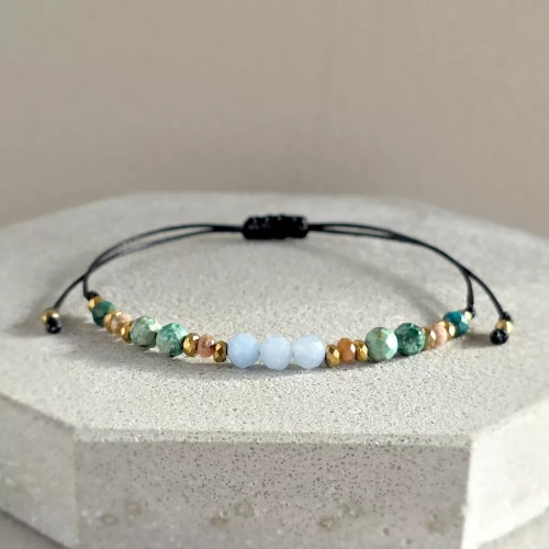 SZN1129 webp Bransoletka angelit, rodochrozyt, chryzokola i hematyt na czarnym sznurku Magneska biżuteria Zielona Góra 5.webp