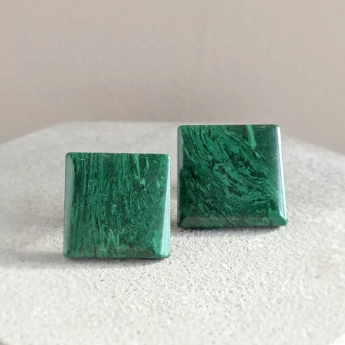 KST824 webp Kolczyki sztyfty syntetyczny malachit kwadraty stal chirurgiczna Magneska biżuteria.webp