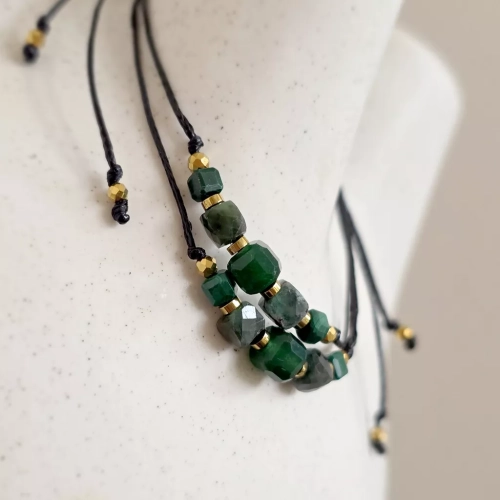 SZN1133 webp Bransoletka agat zielony, szmaragd, malachit i hematyt na czarnym sznurku  Magneska biżuteria Zielona Góra 2.webp