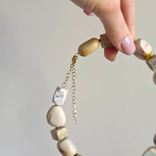 NAW1151 webp Bohemian naszyjnik kolia unikat jaspis mokait, jaspis pejzażowy, kamień rzeczny, żółty opal i hematyt Magneska biżuteria 8.webp