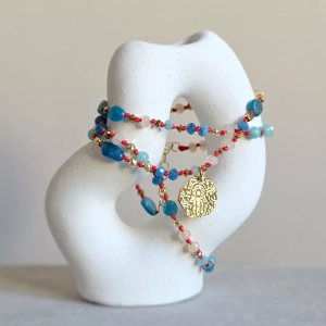 Naszyjnik supełkowany unikat apatyt, agat, amazonit i hematyt na czerwonym sznurku / zawieszka medalion hamsa