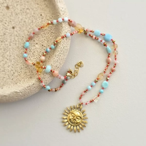 Naszyjnik supełkowany unikat cytryn, amazonit, kamień słoneczny i hematyt na czerwonym sznurku / zawieszka słońce