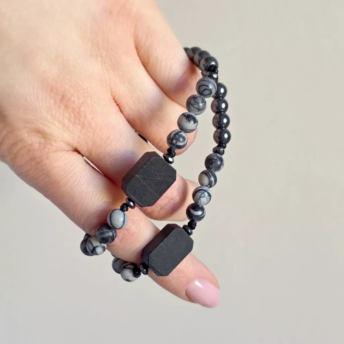 Pebbles męska bransoletka szungit jaspis żyłkowy hematyt na czarnym sznurku Magneska