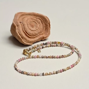Naszyjnik choker rodonit, rodochrozyt, opal różowy, kwarc różowy, kamień słoneczny, jaspis pejzażowy i hematyt