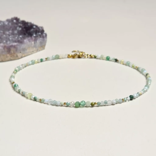 Naszyjnik choker z awenturynu, jadeitu, agatu, frenitu, fluorytu, zoisytu, kamienia księżycowego i hematytu, ręcznie tworzona biżuteria z kamieni naturalnych od magneska.pl